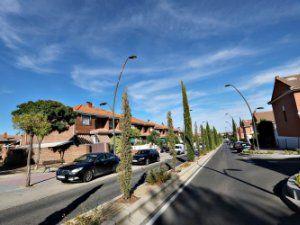 Exterior view of Single-family semi-detached for sale in Getafe  with Air Conditioner, Terrace and Swimming Pool