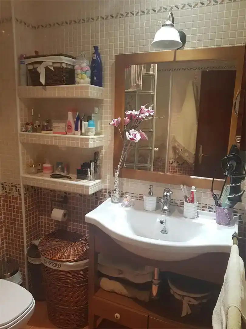 Baño de Piso en venta en Trujillo con Aire acondicionado y Balcón