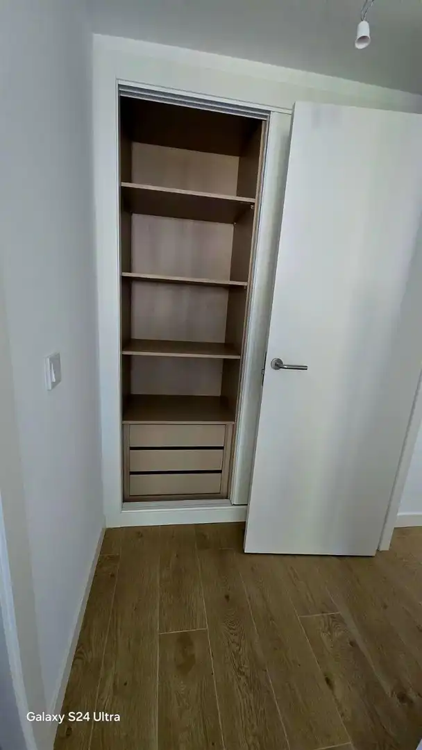 Dormitori de Apartament en venda en Estepona amb Aire condicionat i Terrassa