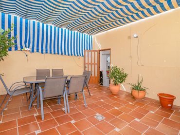 Adosado con balcón en venta en CABRERA (HI)
