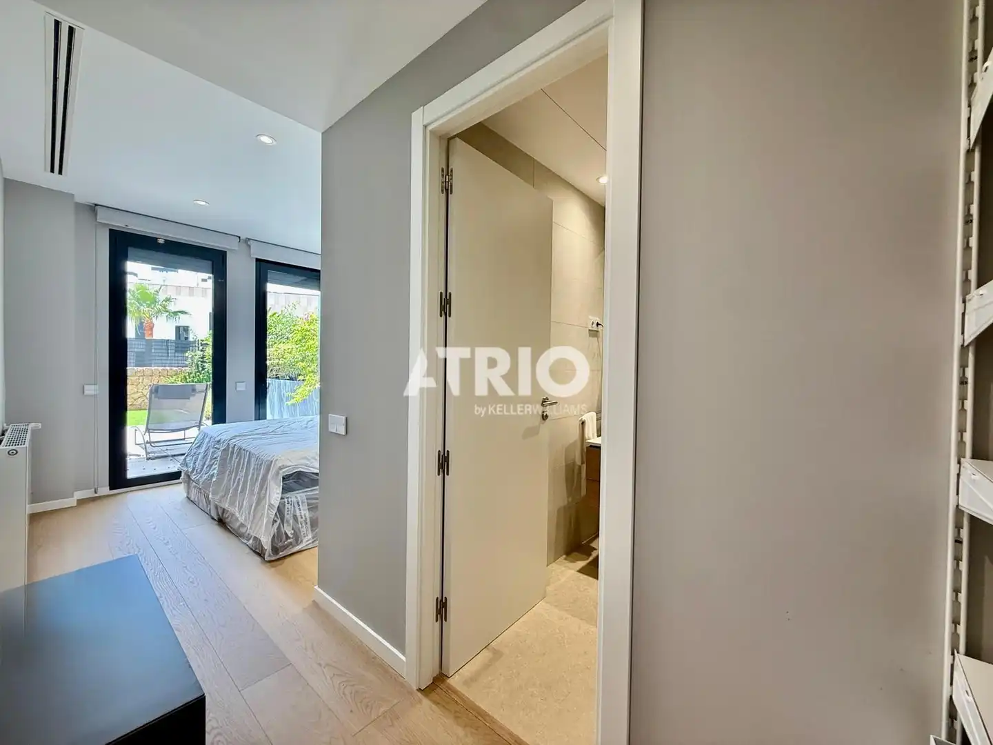 Habitación de Piso de alquiler en  Palma de Mallorca con Aire acondicionado, Jardín privado y Trastero