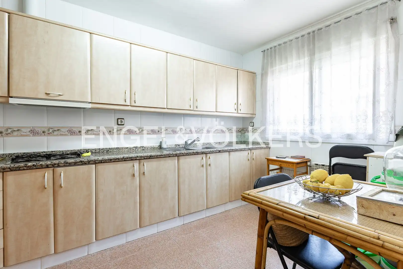 Cocina de Casa o chalet en venta en Martorell con Aire acondicionado, Calefacción y Jardín privado