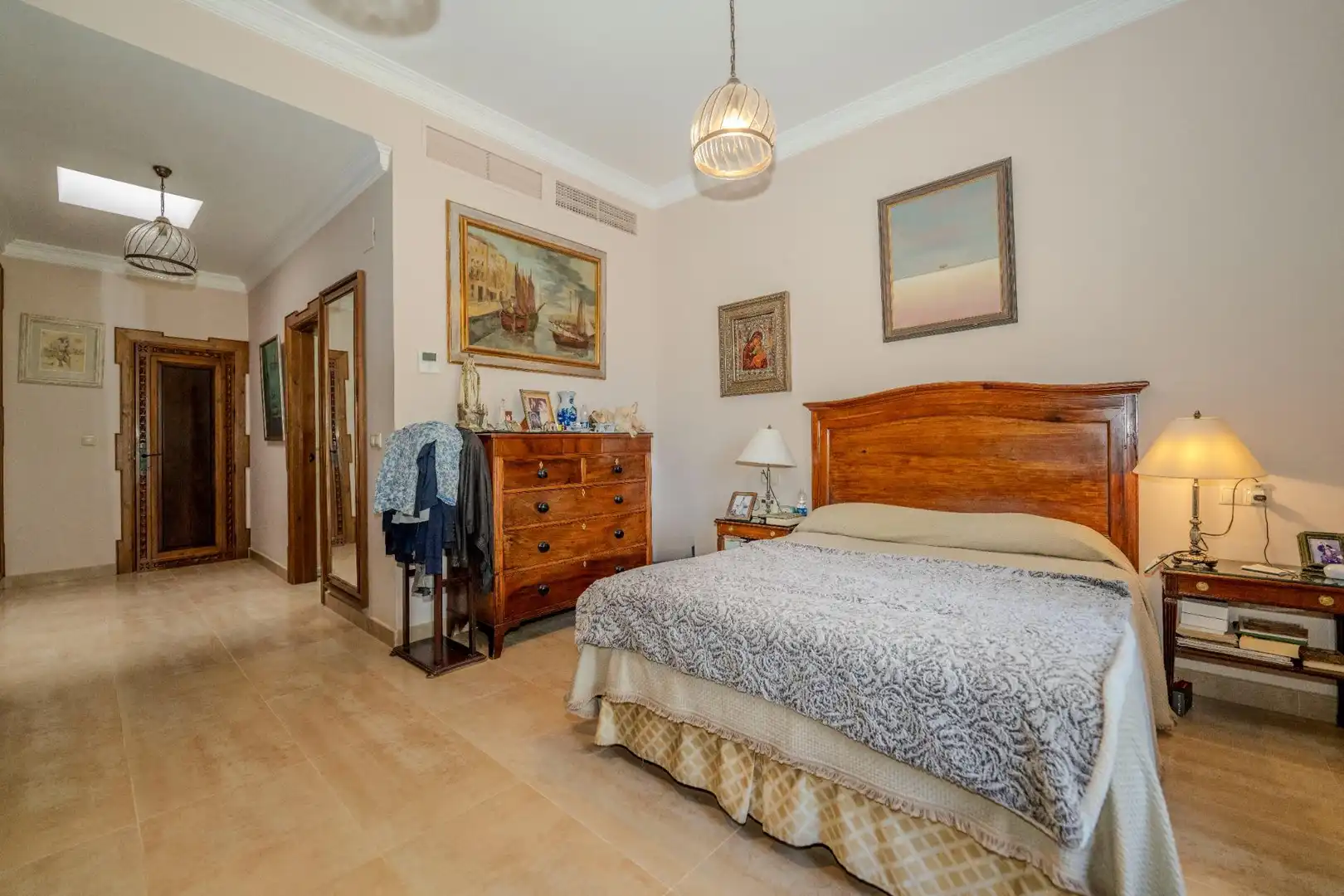 Schlafzimmer von Country house zum Verkauf in Ayamonte mit Klimaanlage, Heizung und Privatgarten