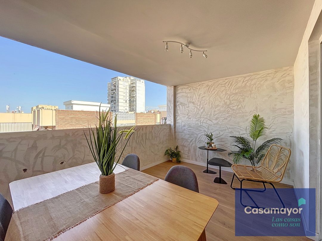 Terraza de Ático en venta en Alicante / Alacant con Aire acondicionado, Calefacción y Terraza