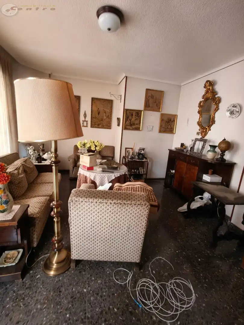 Sala d'estar de Pis en venda en Albacete amb Traster, Moblat i Balcó