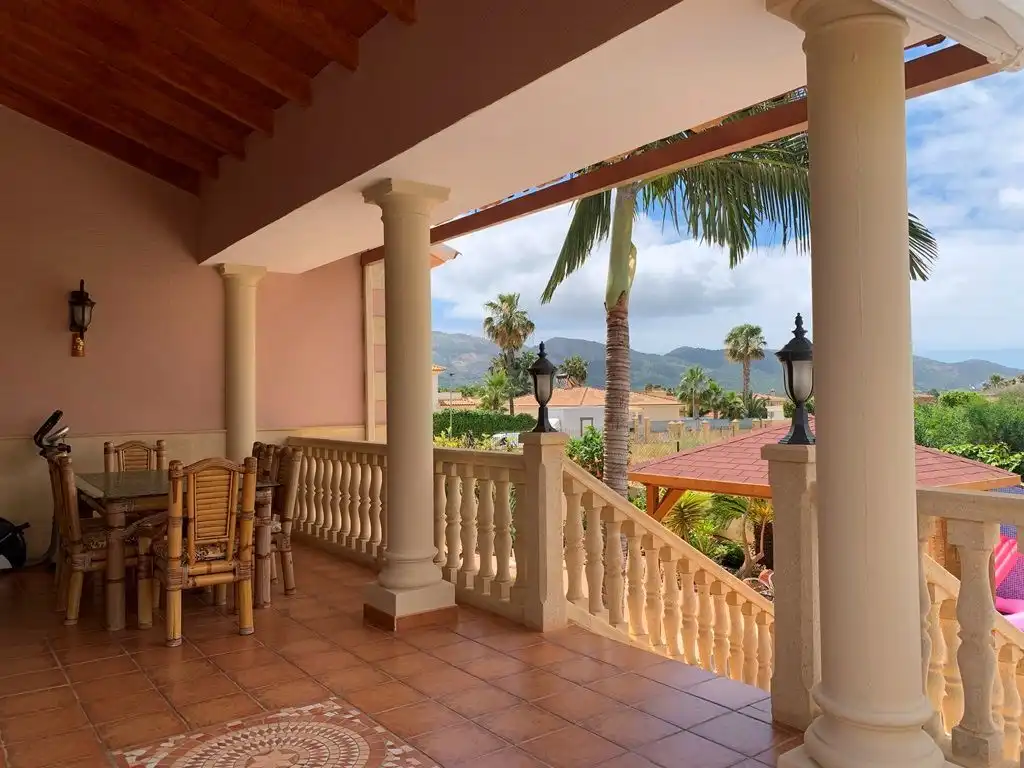 Terraza de Casa o chalet en venta en L'Alfàs del Pi con Aire acondicionado, Calefacción y Jardín privado