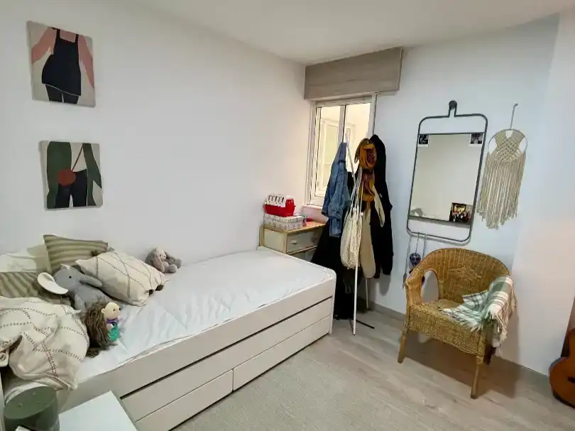 Schlafzimmer von Wohnungen zur Miete in Arzúa mit Parkett, Möbliert und Balkon