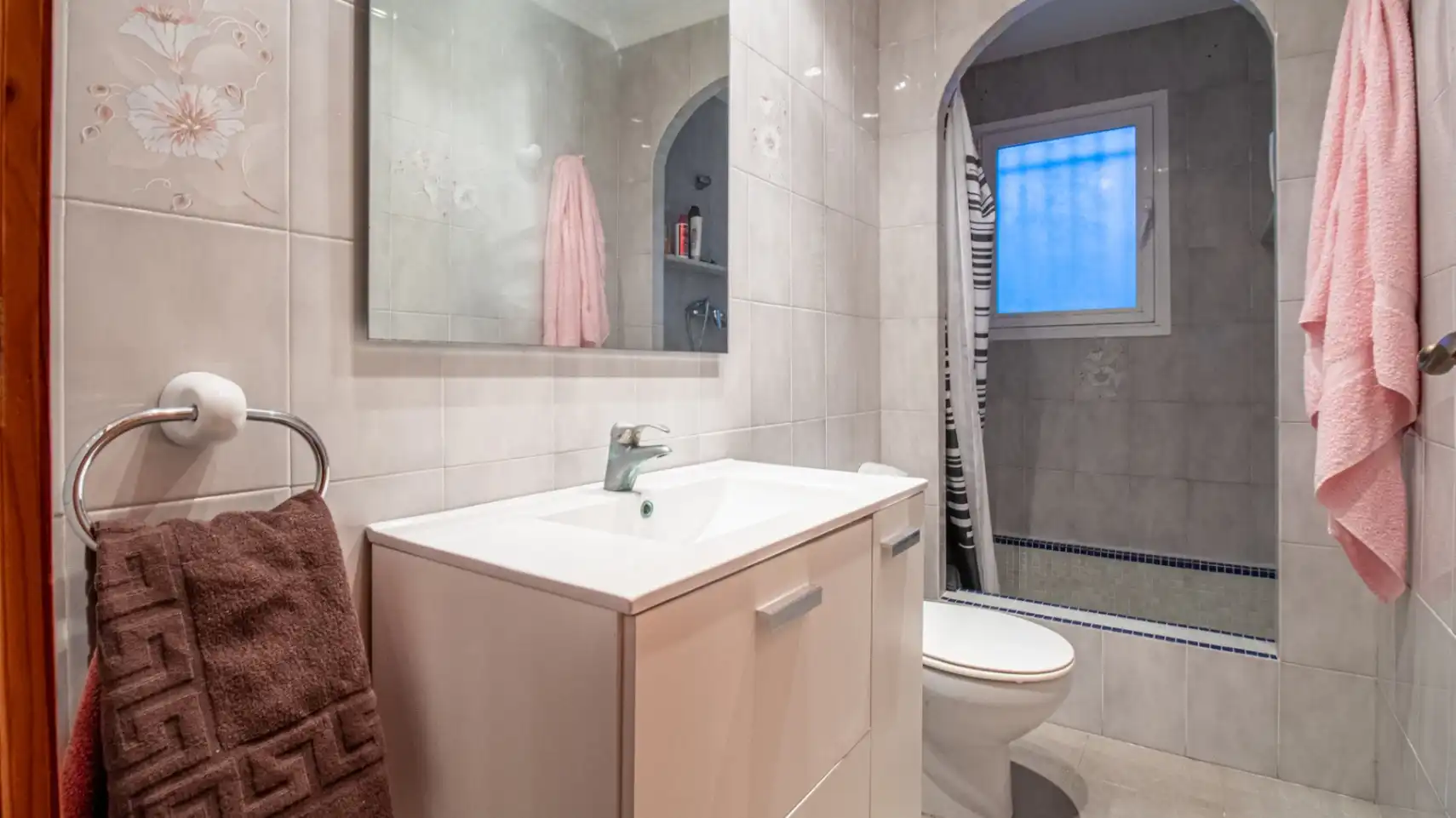 Baño de Casa o chalet en venta en Oliva con Jardín privado, Terraza y Trastero