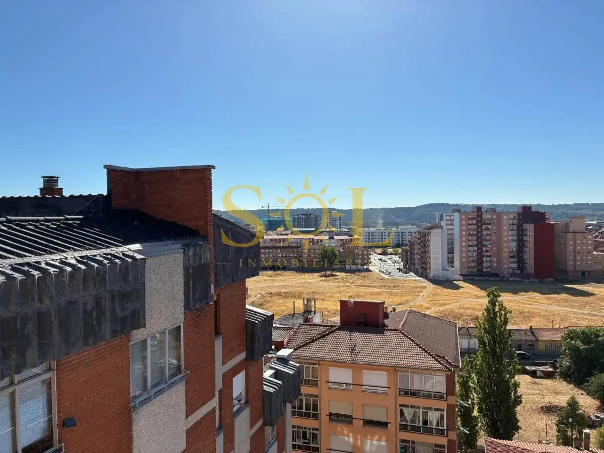 Pis en venda en León Capital  amb Calefacció