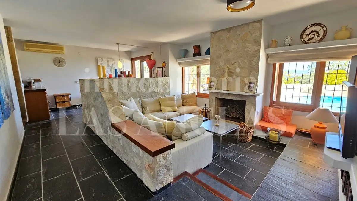 Sala d'estar de Casa o xalet en venda en Sant Josep de sa Talaia amb Aire condicionat, Terrassa i Traster