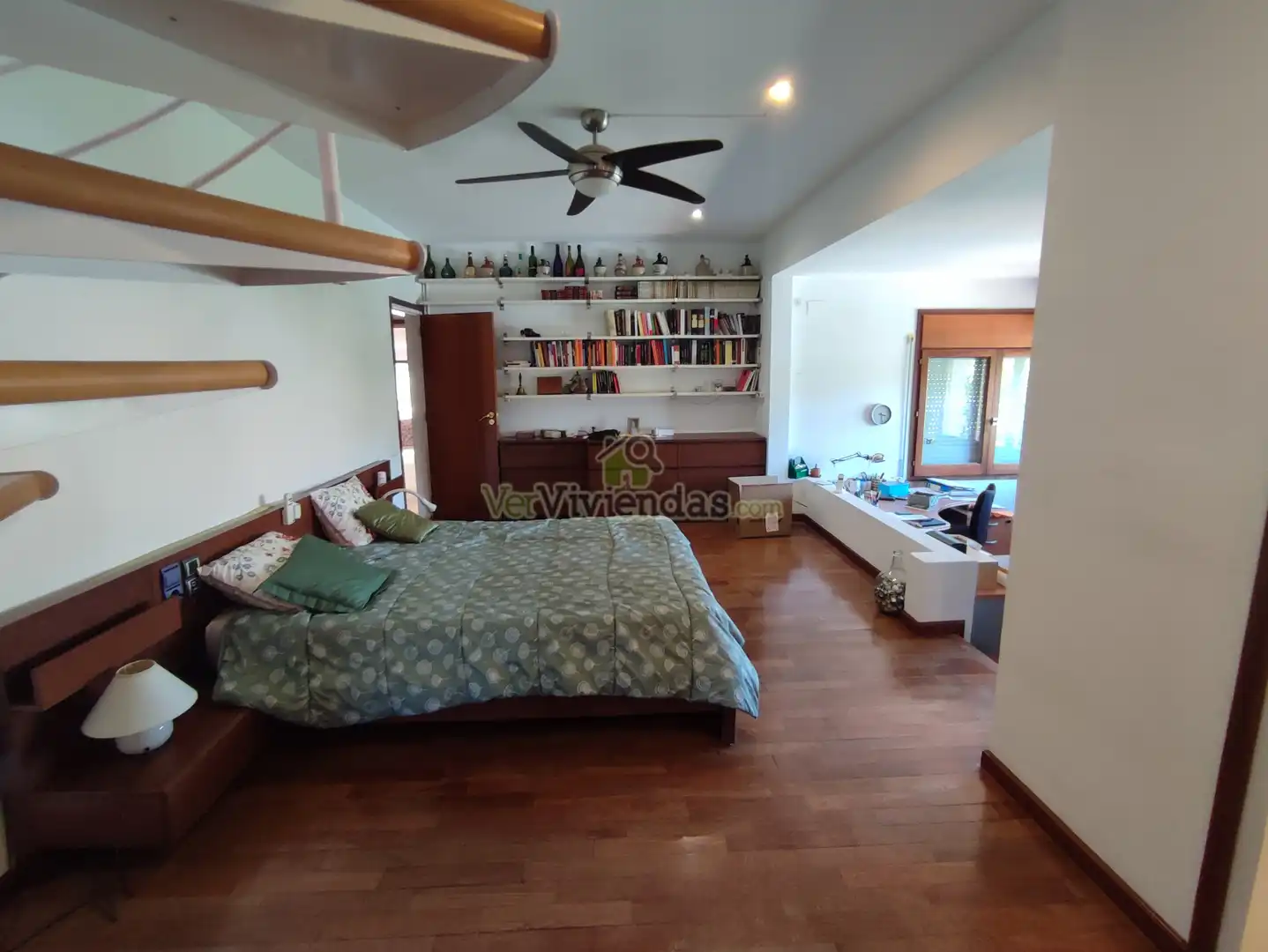 Sala de estar de Casa o chalet en venta en Esparreguera con Calefacción, Jardín privado y Parquet