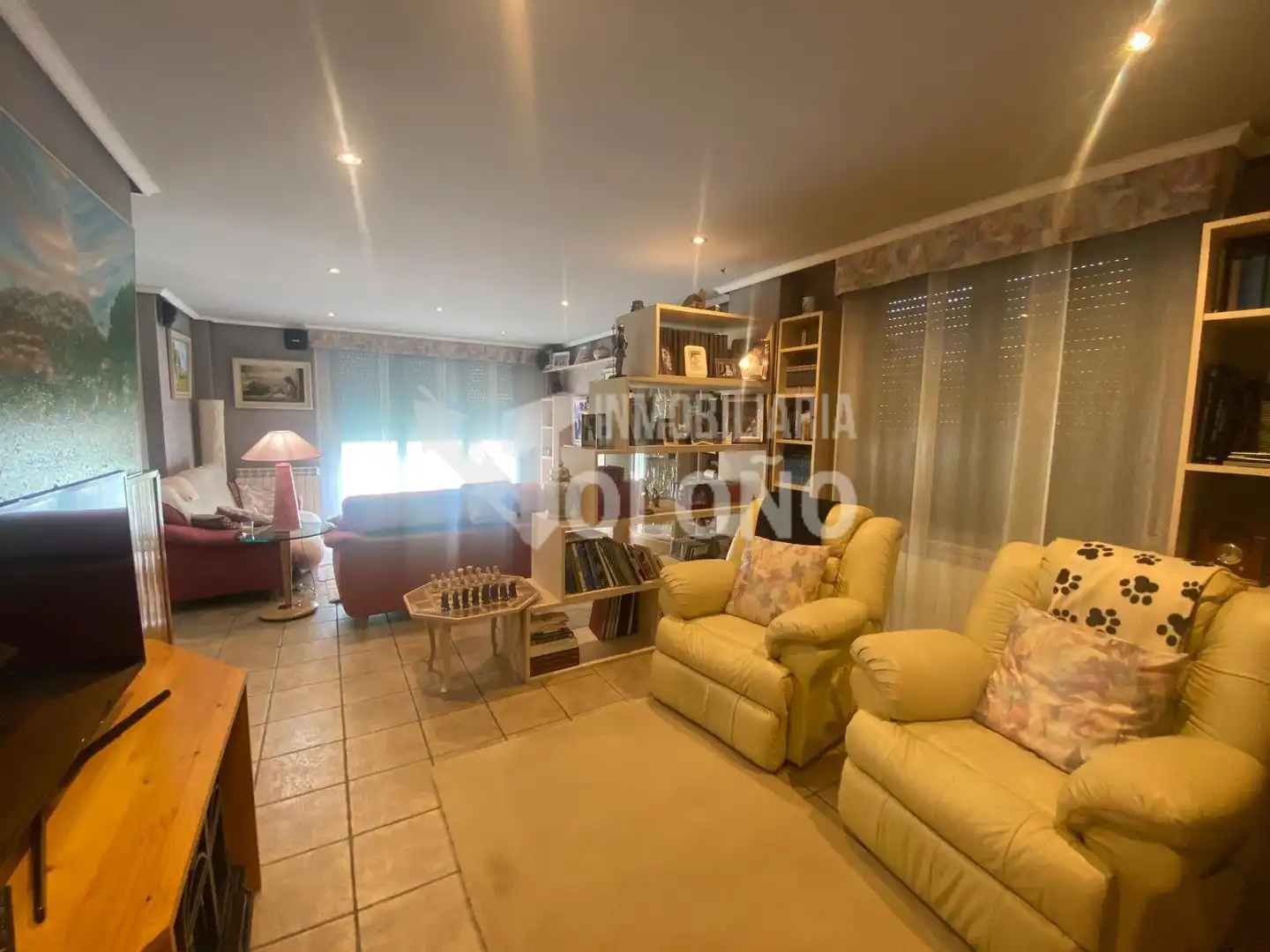 Sala d'estar de Casa o xalet en venda en Ollauri amb Calefacció, Jardí privat i Terrassa