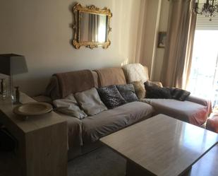Sala d'estar de Casa o xalet de lloguer en Tomares amb Terrassa, Traster i Piscina