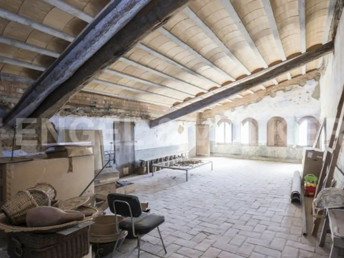 Buildings for sale in Castellbisbal