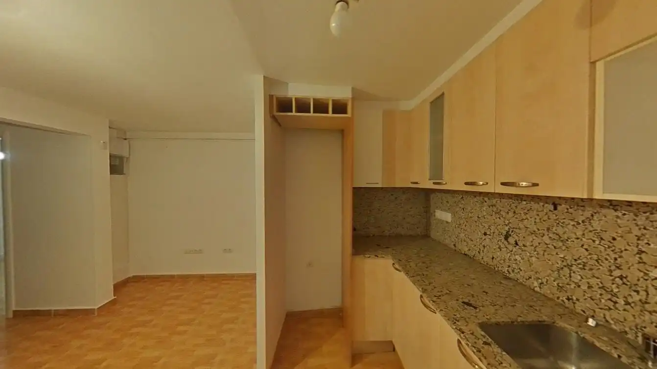 Cuina de Pis en venda en Barcelona amb Parquet