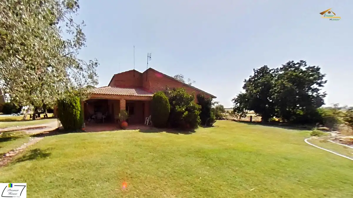 Jardín de Casa o chalet en venta en Muñogrande con Calefacción, Jardín privado y Trastero