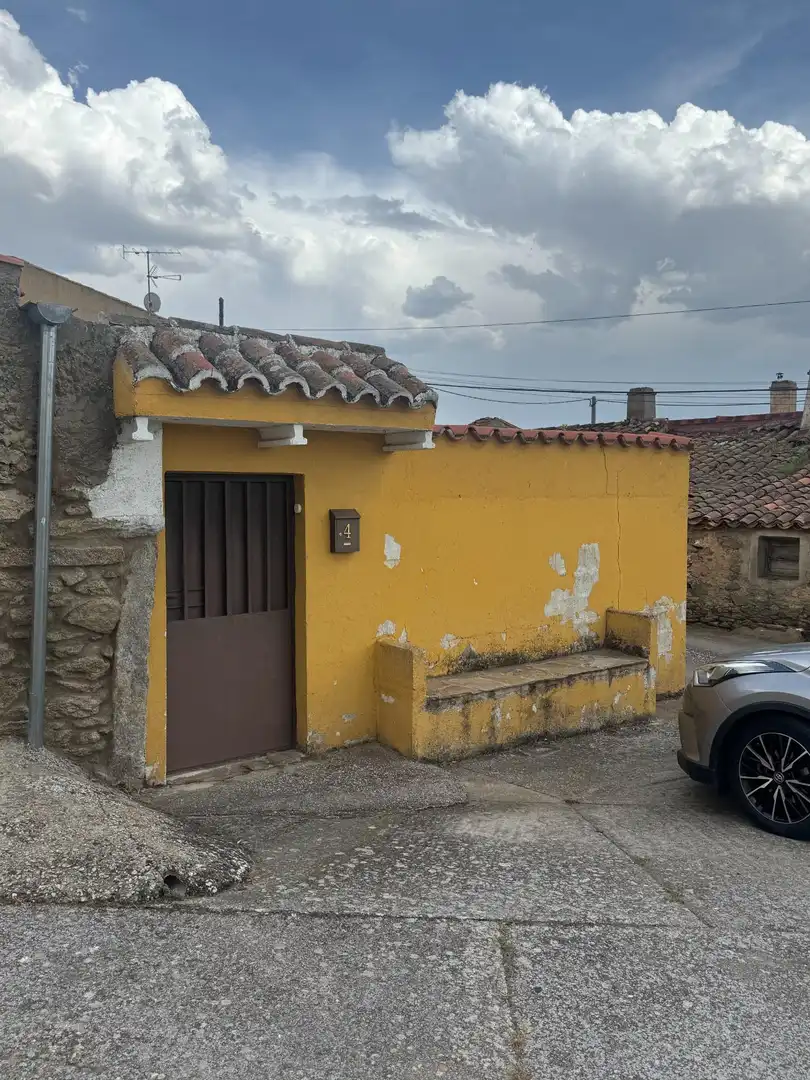 Vista exterior de Casa o chalet en venta en Ledesma con Calefacción
