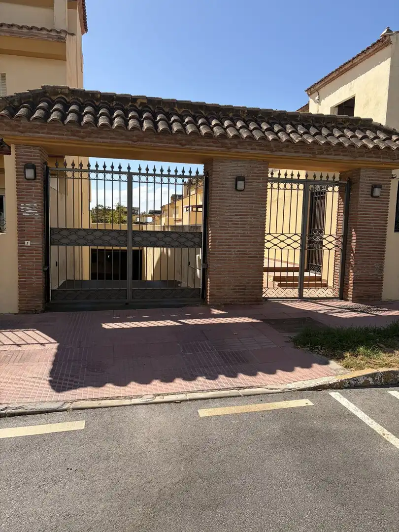 Exterior view of Detached homes for sale in Milla de Oro