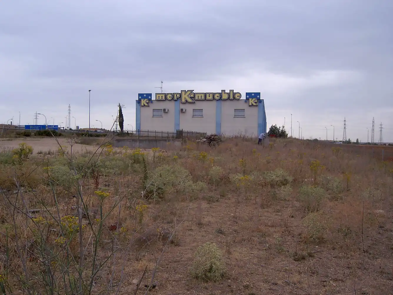 Vista exterior de Nau industrial en venda en Villamayor