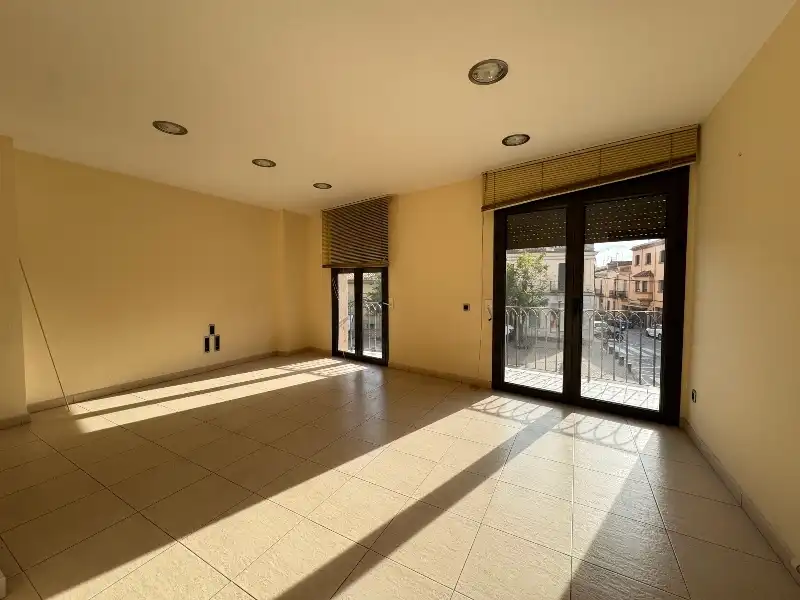 Office for rent in La Bisbal d'Empordà  with Air Conditioner, Heating and Terrace