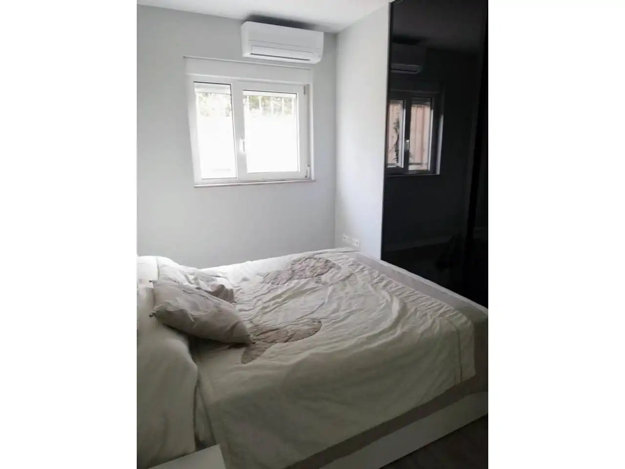 Habitación de Apartamento de alquiler en Burgos con Calefacción, Terraza y Amueblado