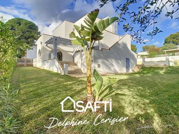 Casa amb piscina en venda a Portopetro