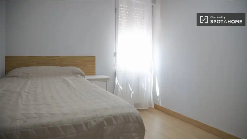 Habitació a Media Legua