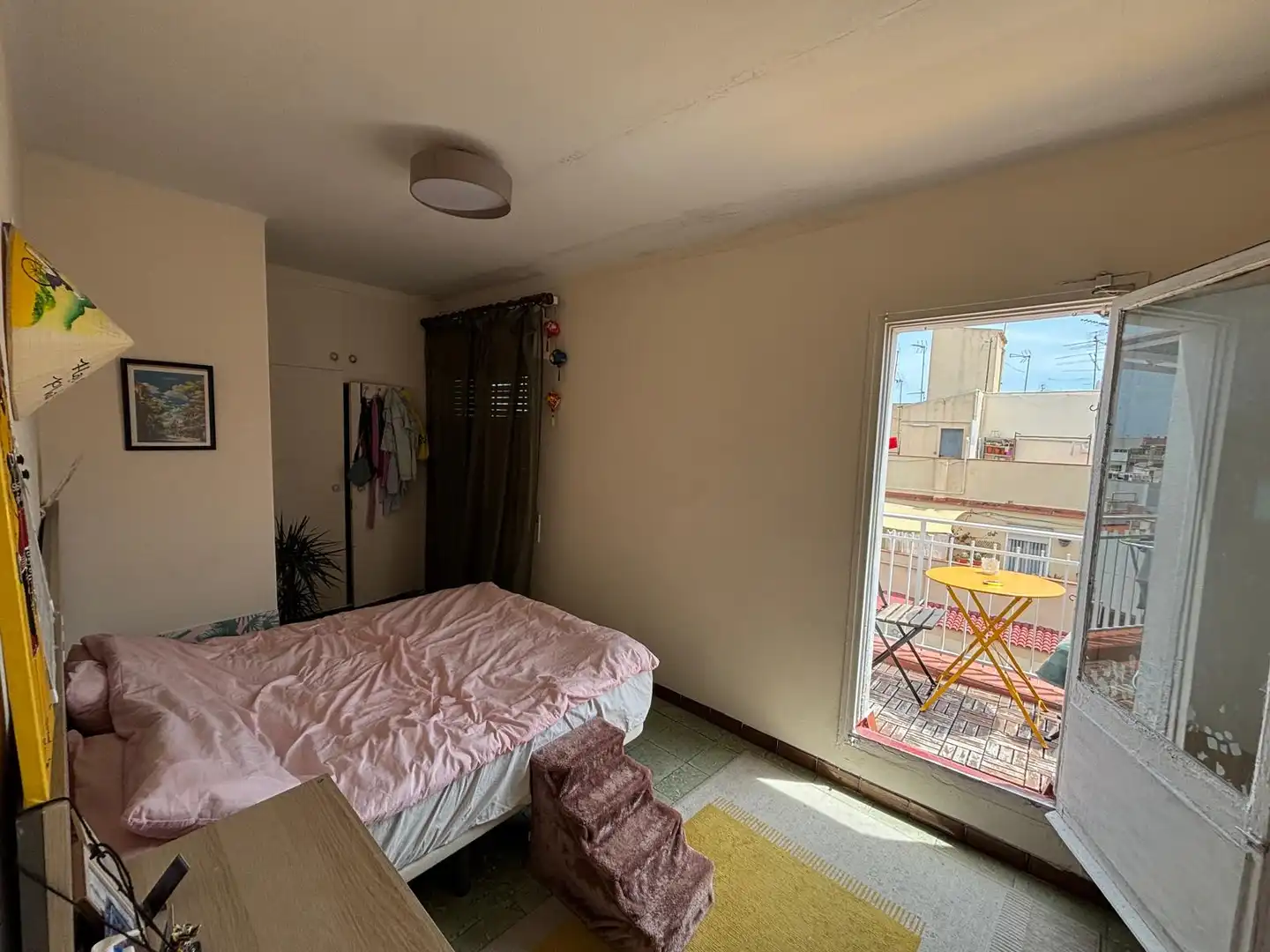 Schlafzimmer von Dachboden zum Verkauf in L'Hospitalet de Llobregat mit Balkon