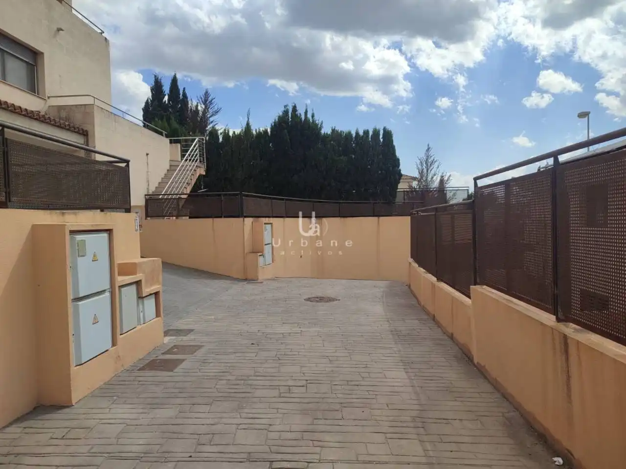 Vista exterior de Casa adosada en venda en Molina de Segura amb Terrassa
