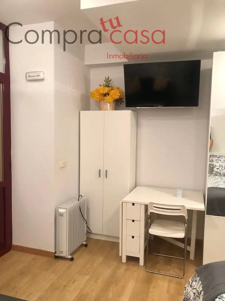 Bedroom of Study for rent in Segovia  with Air Conditioner and Heating