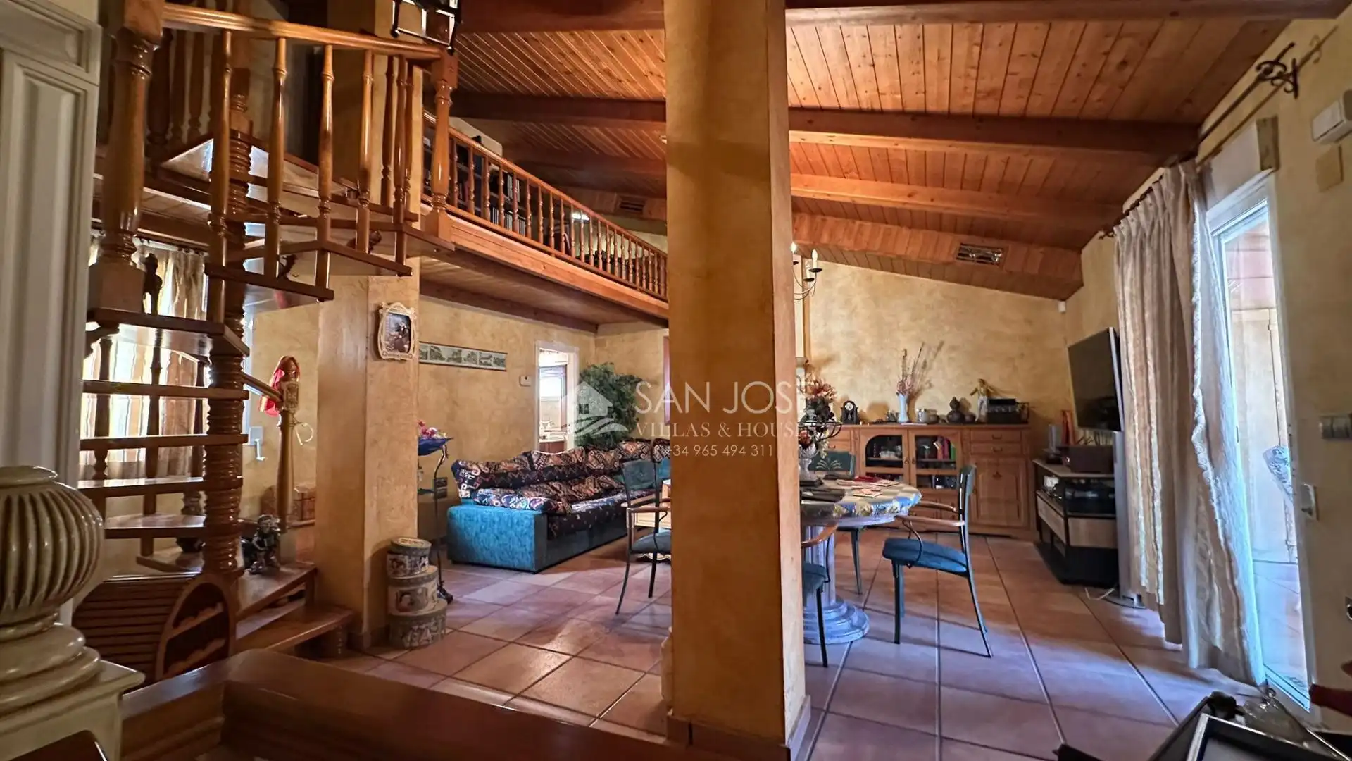 Sala de estar de Casa o chalet en venta en Crevillent con Aire acondicionado, Calefacción y Terraza