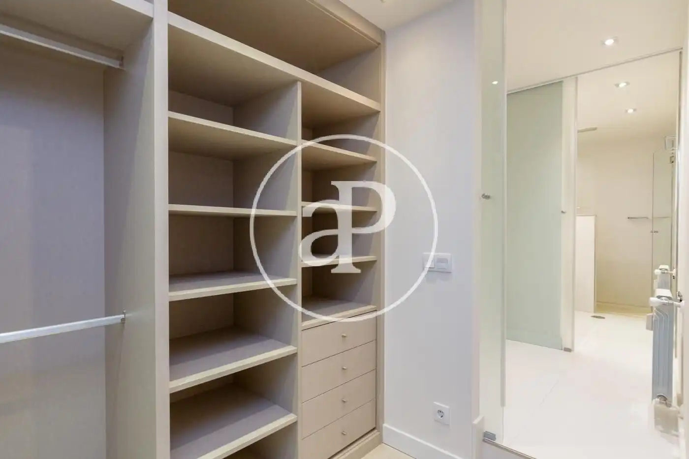 Piso de alquiler en Madrid con Aire acondicionado, Calefacción y Jardín privado