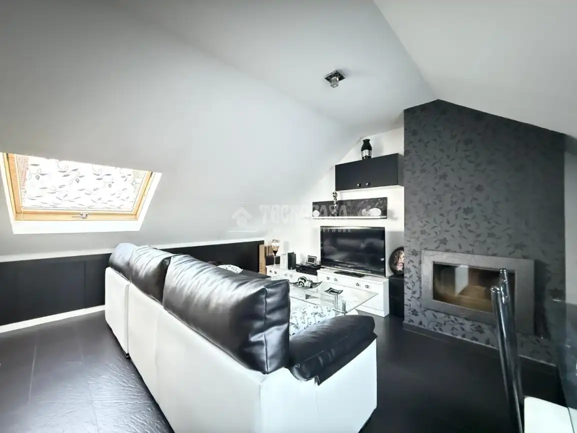 Sala de estar de Casa adosada en venta en Móstoles con Aire acondicionado, Calefacción y Jardín privado
