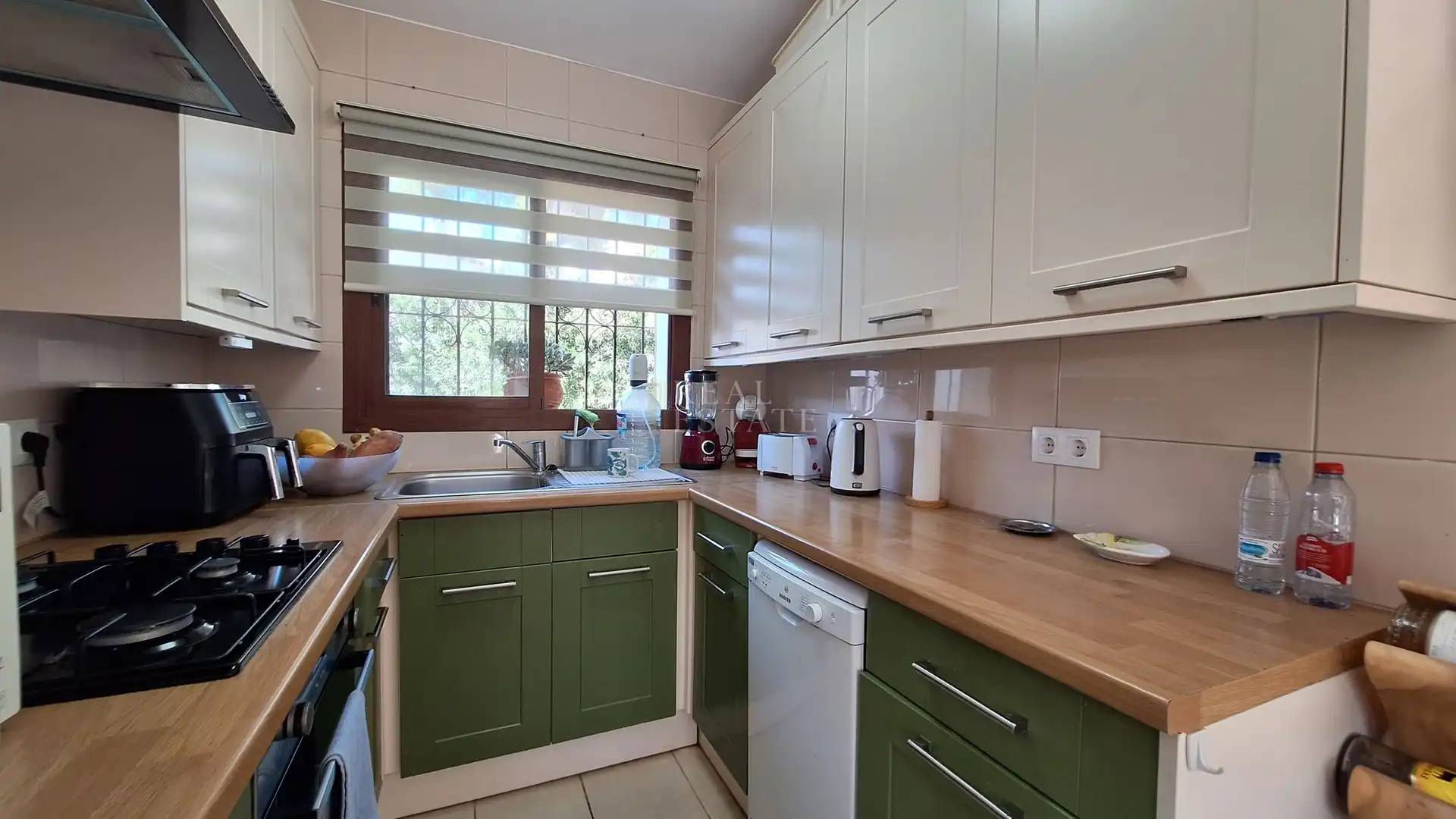 Kitchen of Houses for sale in Paichi