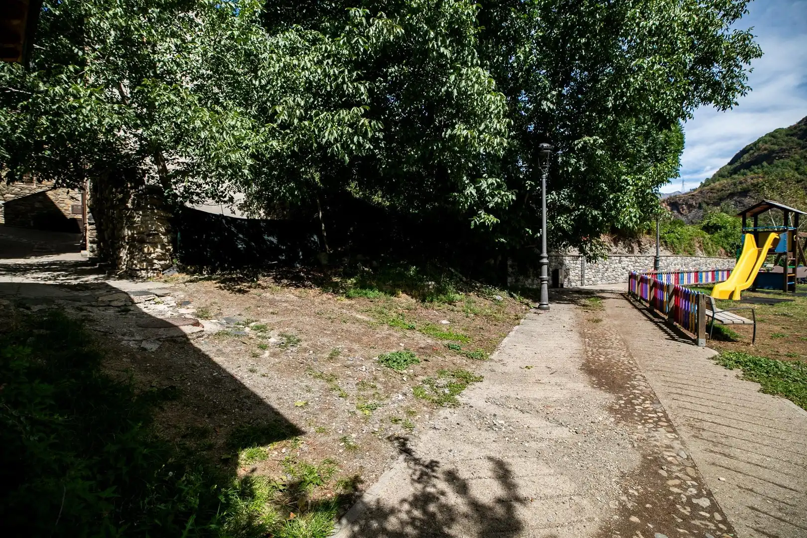 Country homes for sale in Sahún
