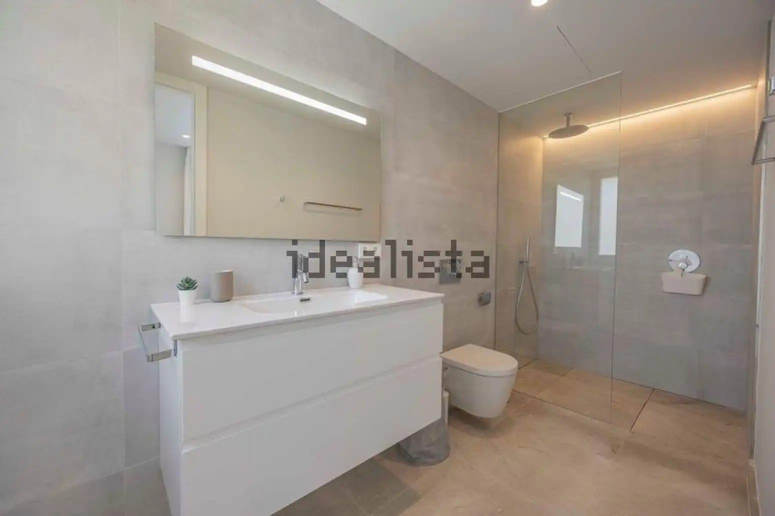 Bathroom of Houses for rent in Alcúdia  with Air Conditioner and Terrace