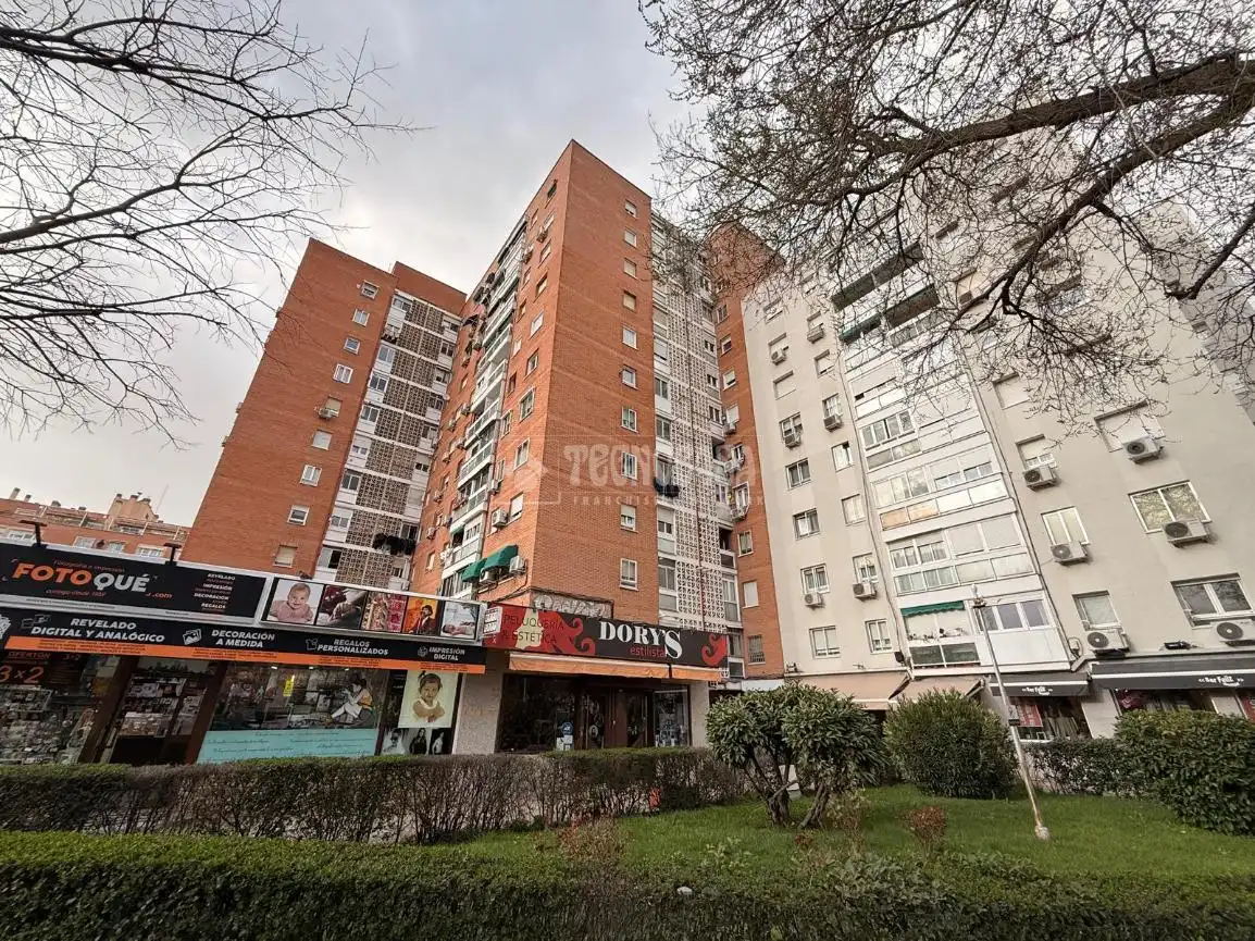 Exterior view of Flat for sale in Madrid  with Air Conditioner, Heating and Terrace
