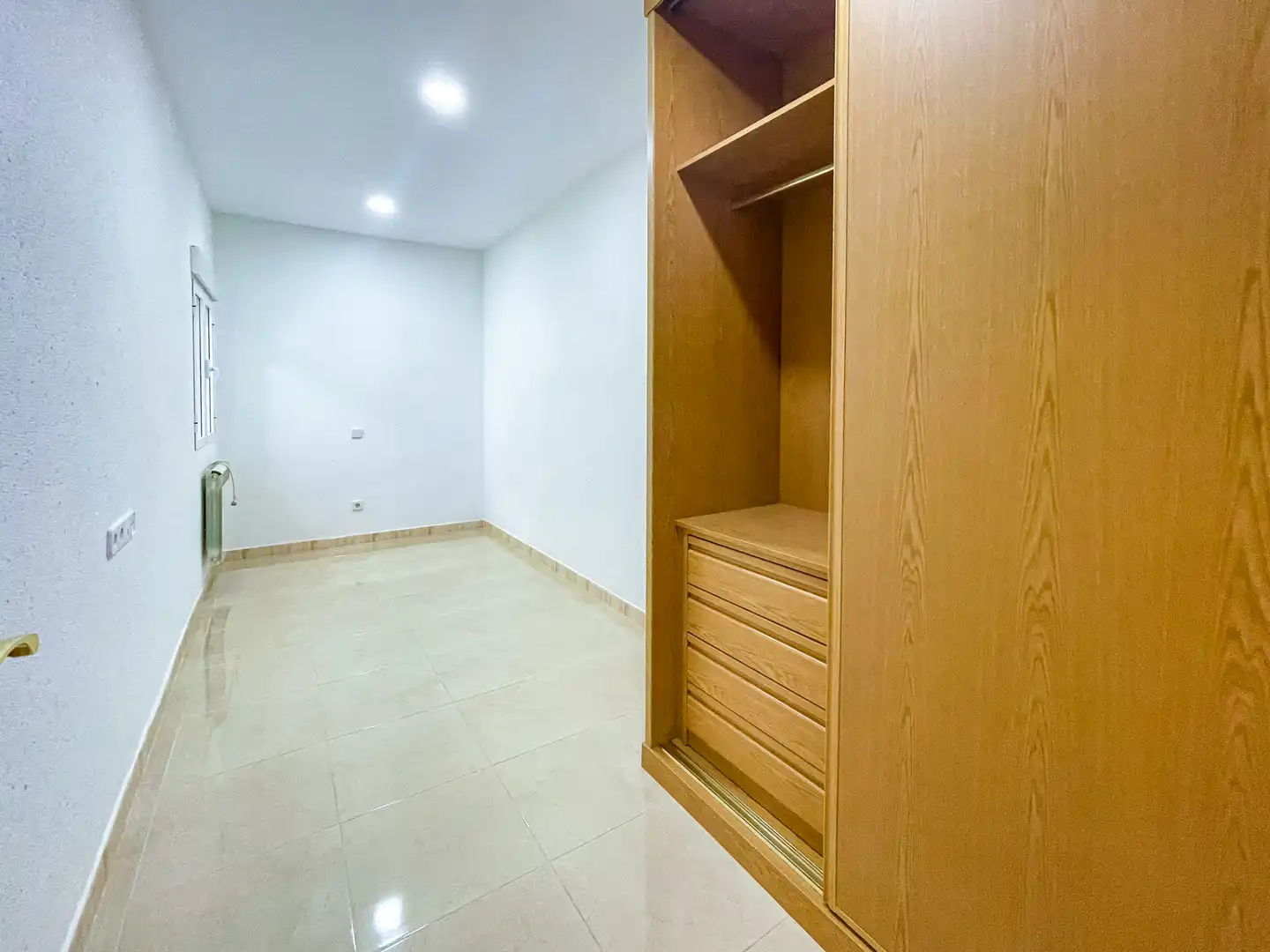 Wohnung zur Miete in Getafe mit Klimaanlage, Heizung und Ofen