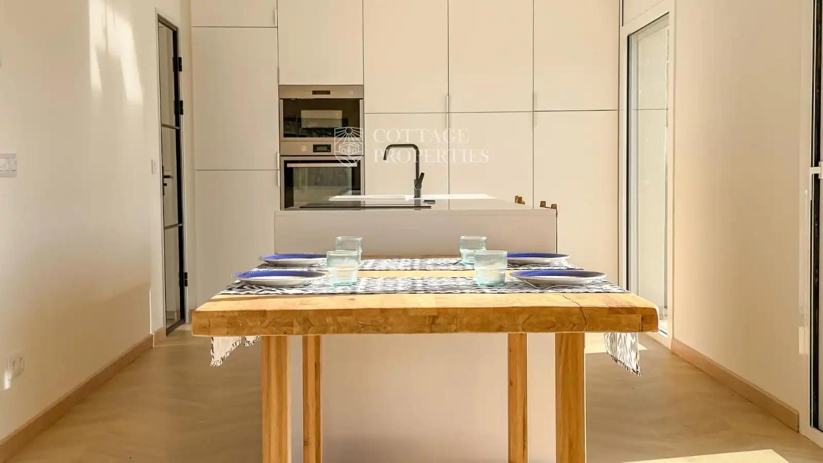 Kitchen of Houses for sale in Banyoles  with Air Conditioner, Swimming Pool and Alarm