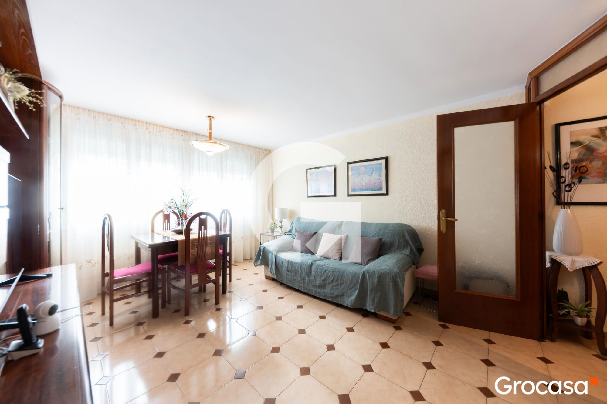 Dormitori de Pis en venda en L'Hospitalet de Llobregat amb Aire condicionat, Calefacció i Forn