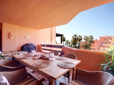 Apartamento con piscina en venta en Estepona Pueblo