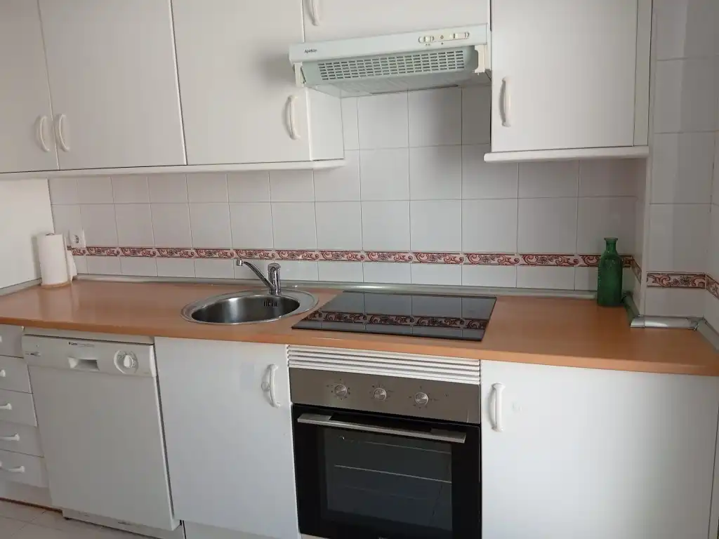 Apartament de lloguer a Calle Torres Naharro, La Estación