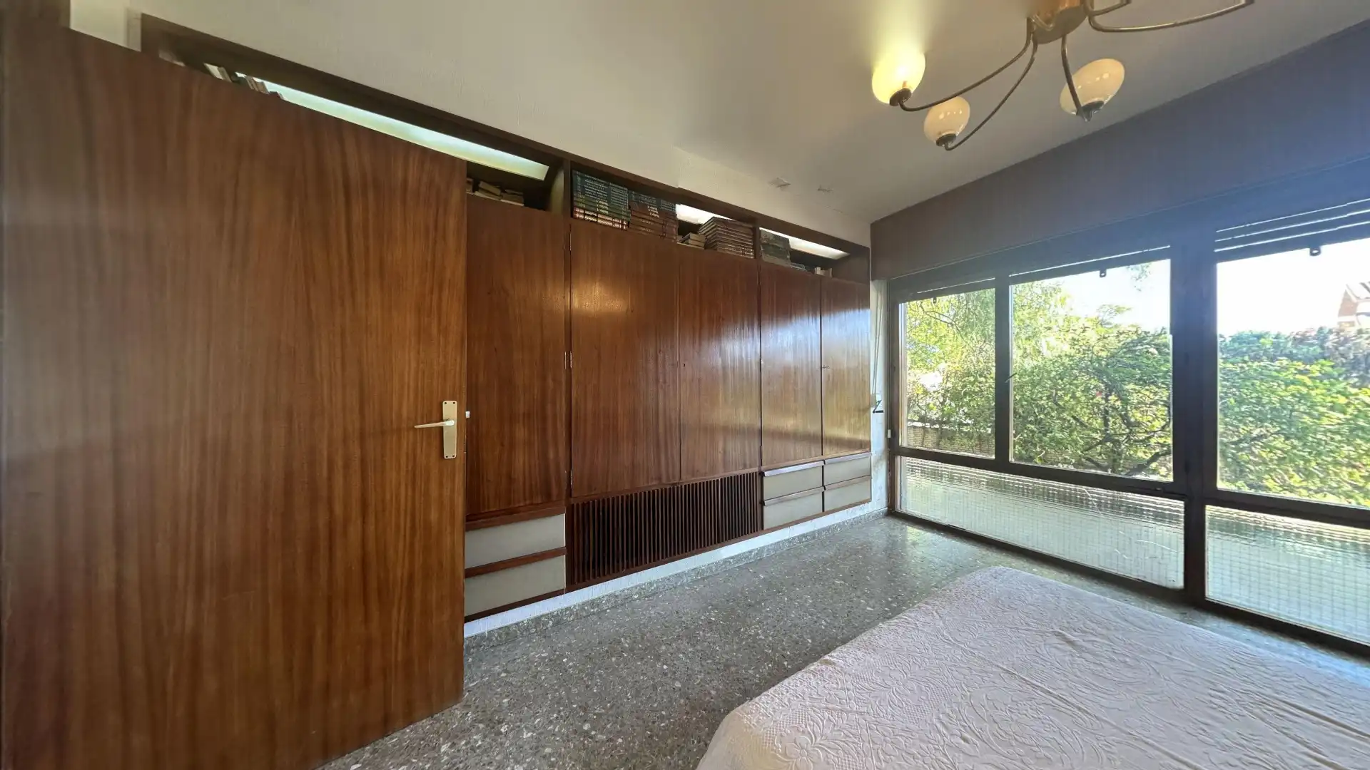 Dormitori de Casa o xalet en venda en Alicante / Alacant amb Jardí privat, Terrassa i Piscina