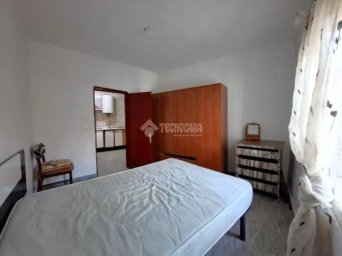 Schlafzimmer von Einfamilien-Reihenhaus zum Verkauf in Guadix