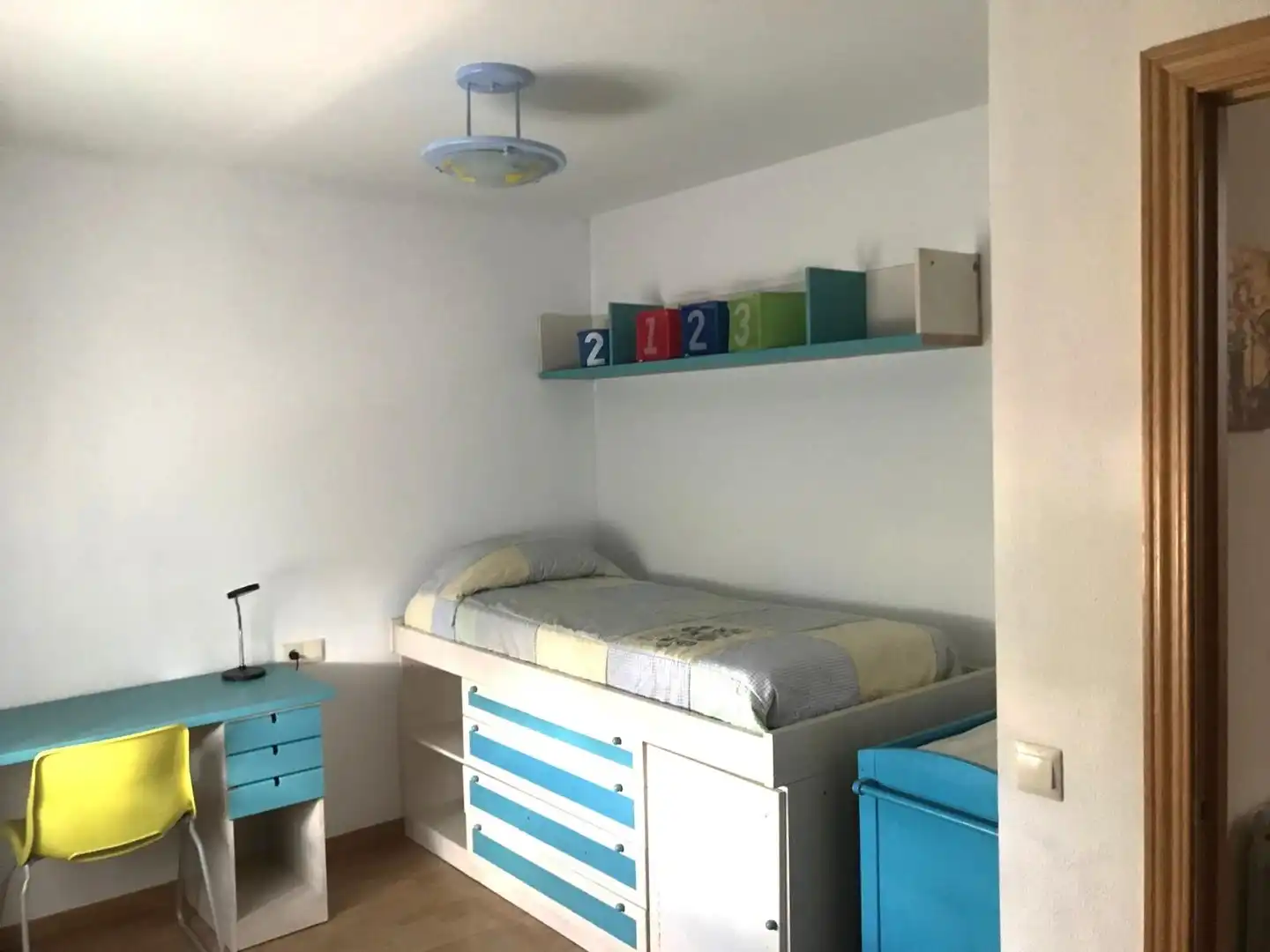 Habitación de Casa adosada en venta en Méntrida con Calefacción