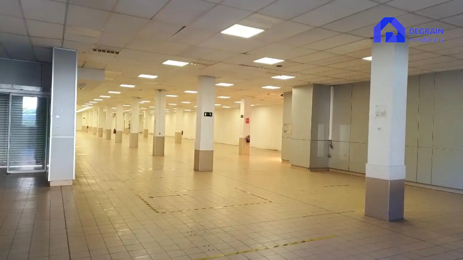 Geschaftsraum zur Miete in Oviedo 