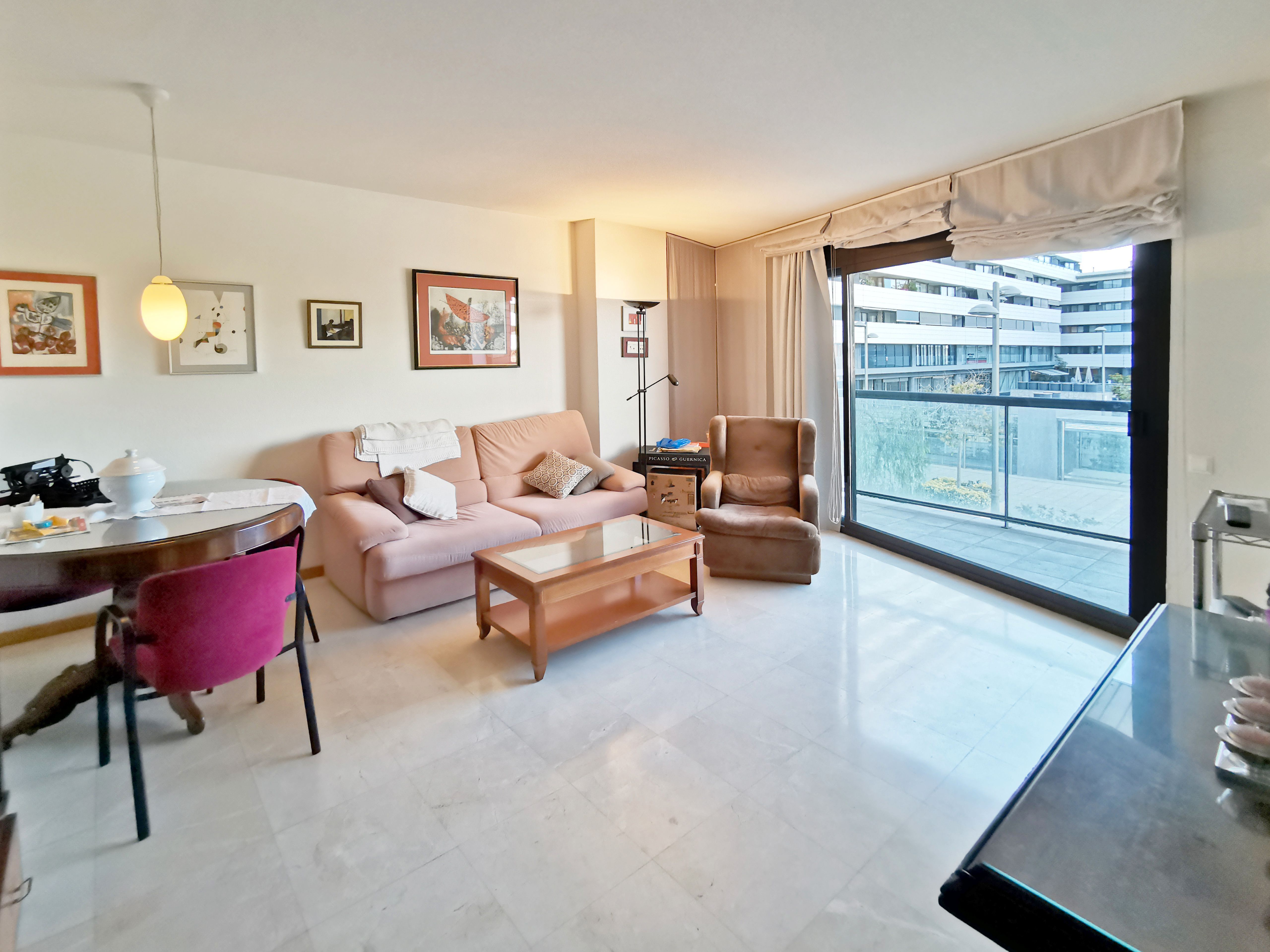 Living room of Flat for sale in  Barcelona Capital  with Air Conditioner, Heating and Terrace