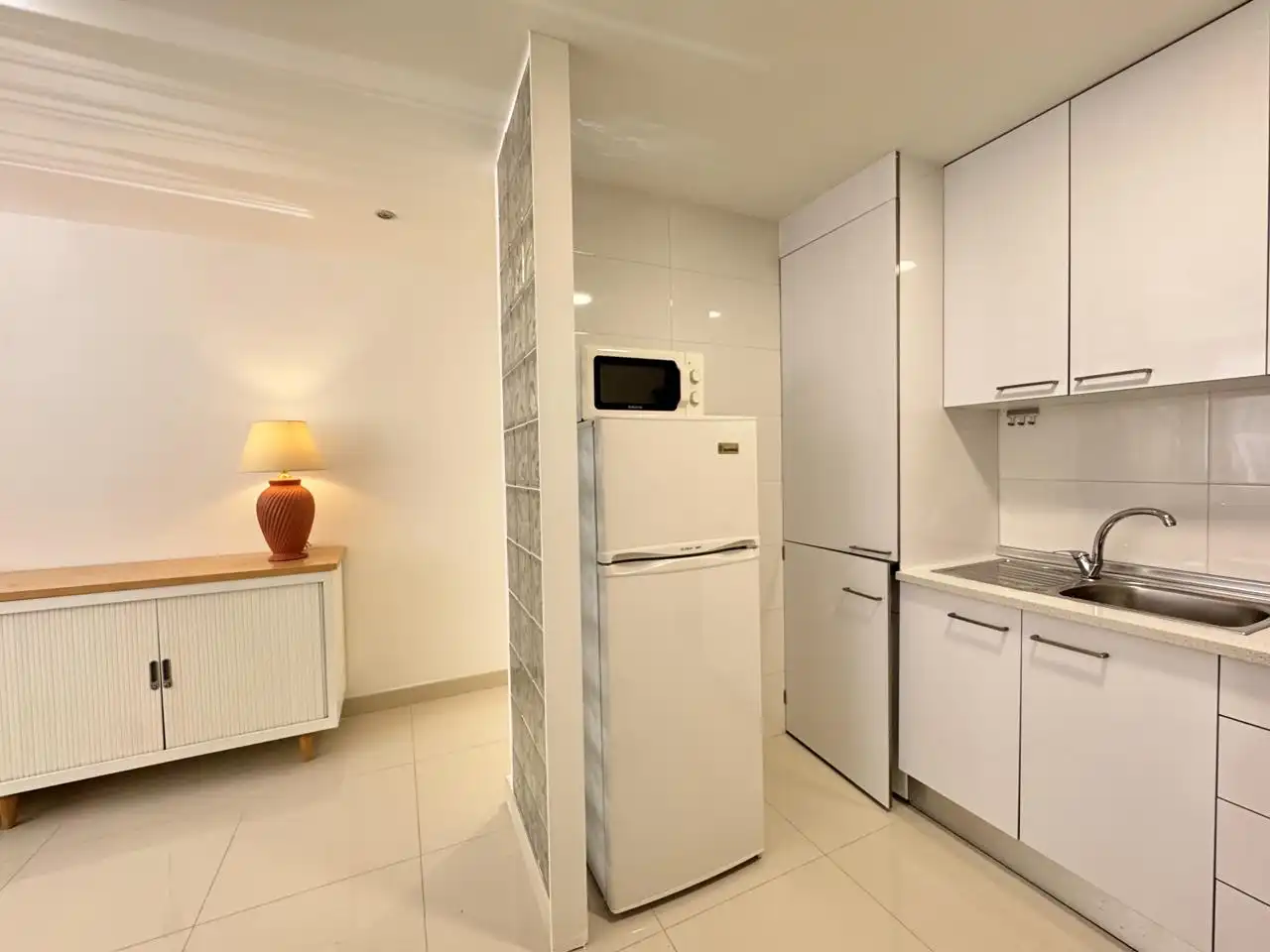 Cocina de Apartamento de alquiler en Madrid con Aire acondicionado, Calefacción y Amueblado