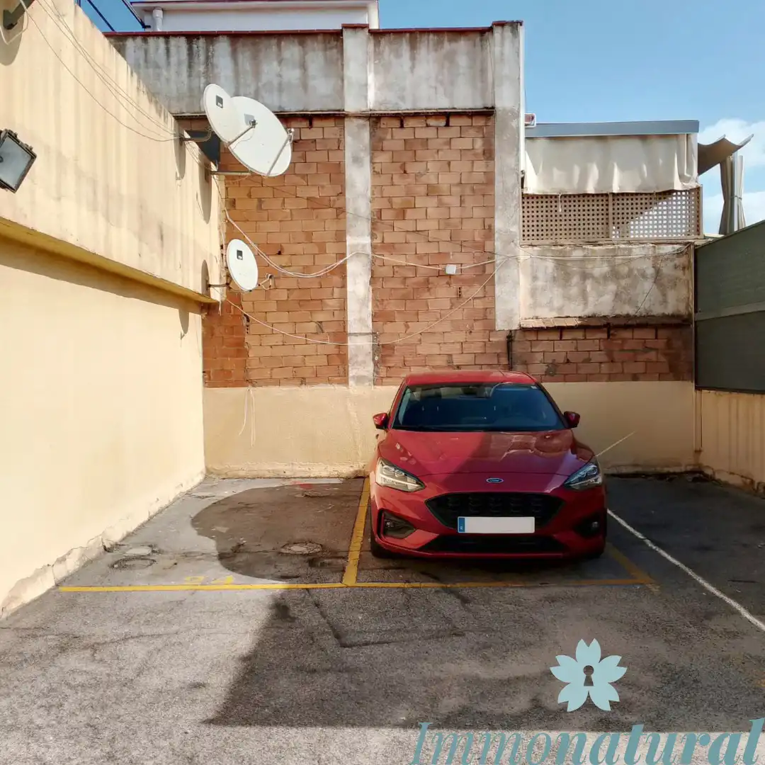 Parking de Garaje en venta en Cornellà de Llobregat