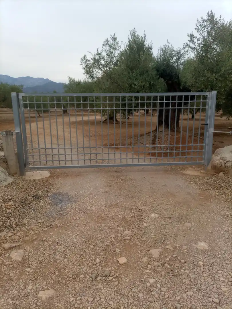 Lands and plots for sale in Roquetes